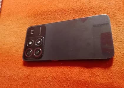 ZTE Blade 35