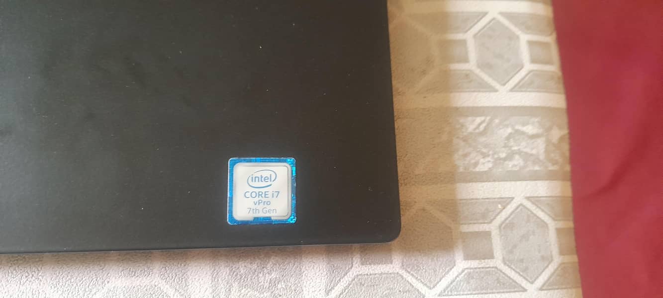 LAPTOP 1