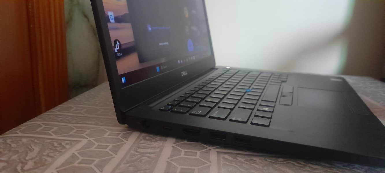LAPTOP 5