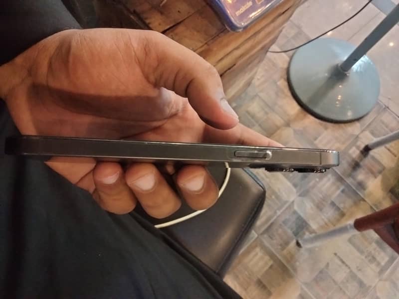 Apple iPhone 13 Pro Max 5