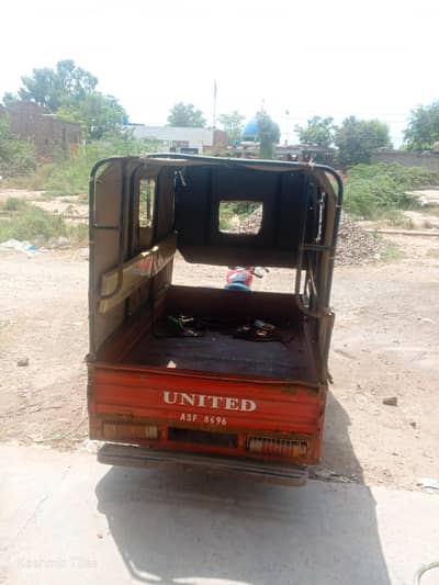 United rickshaw 100 CC