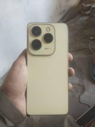 Infinix Hot 40