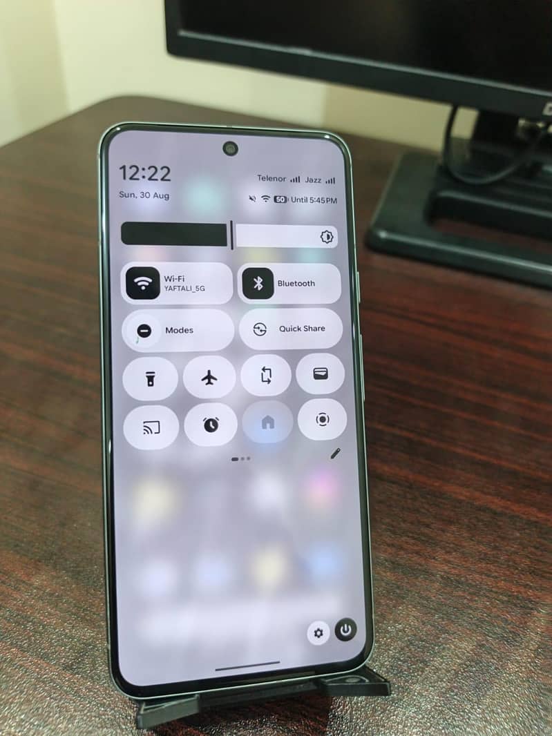 Google Pixel 8 2