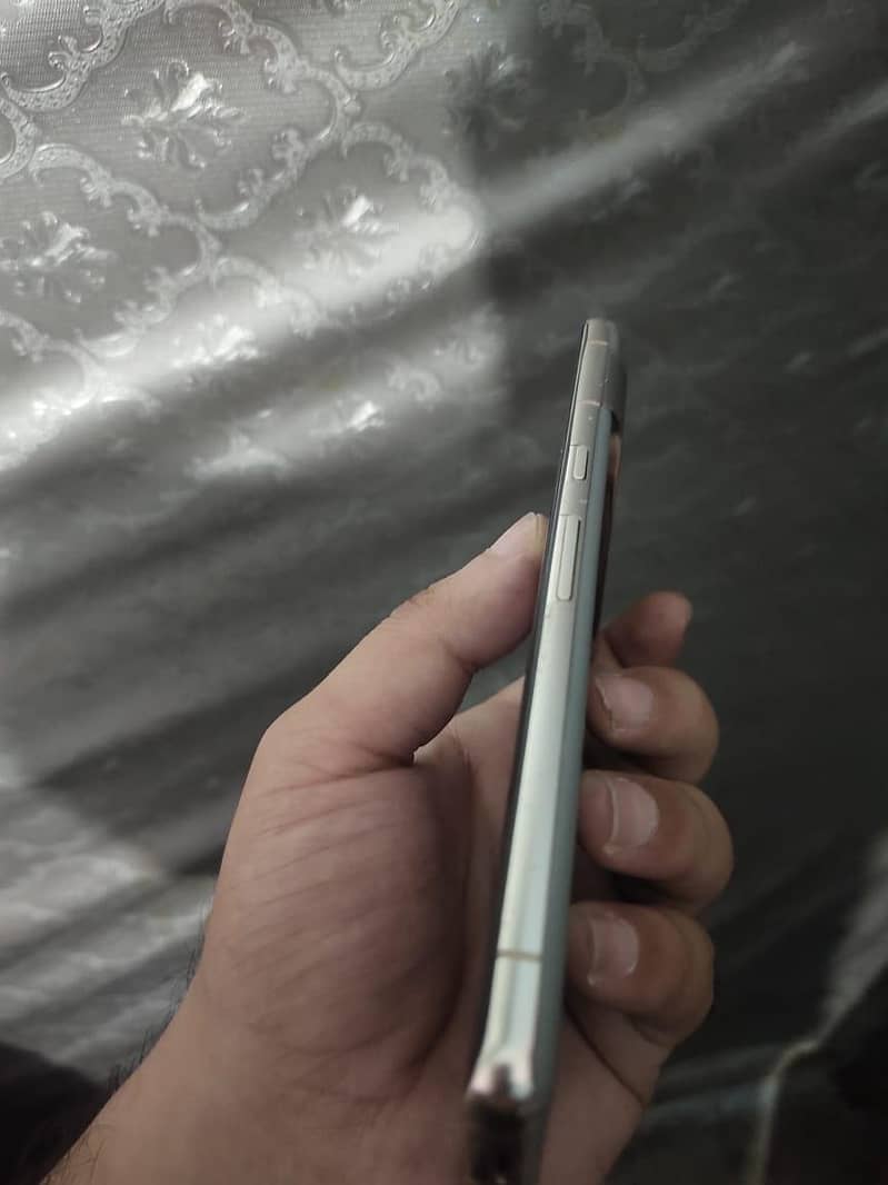 Google Pixel 7 Pro 4