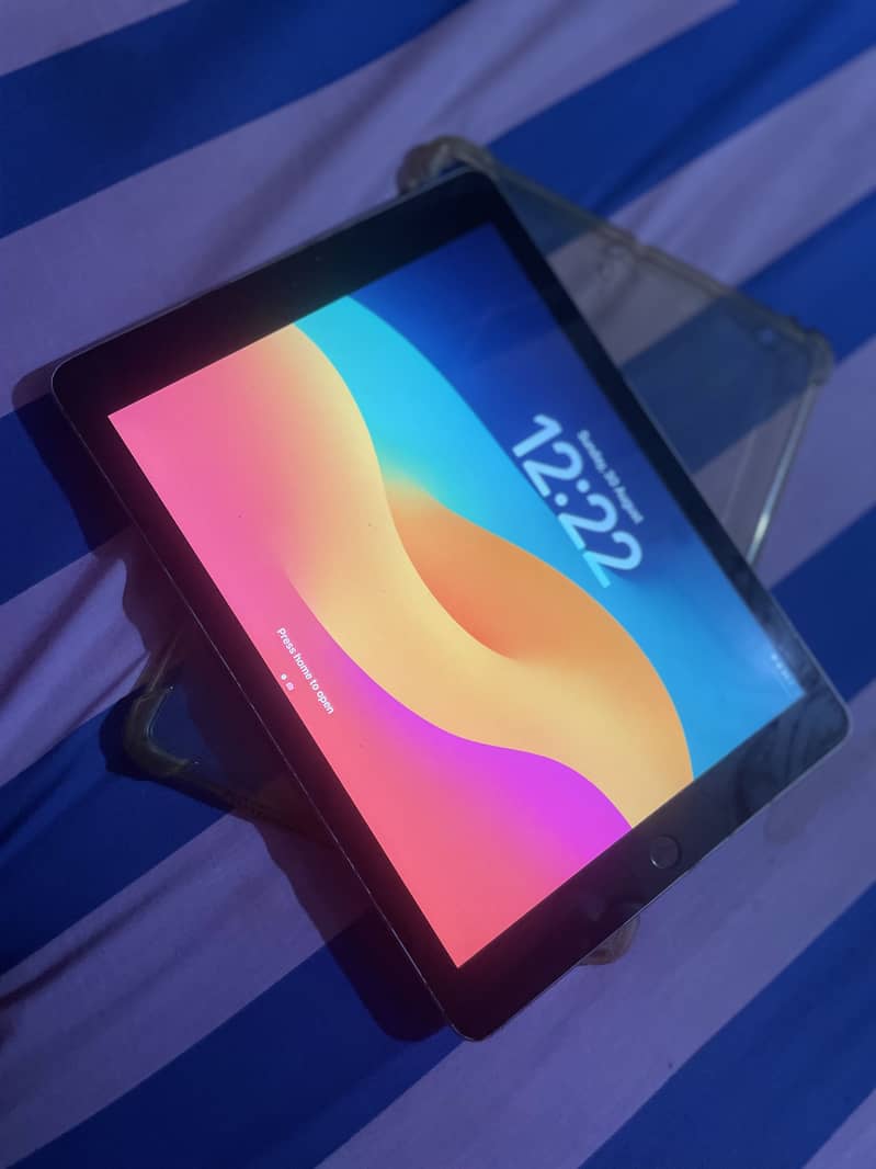 iPad 6th Generation 0