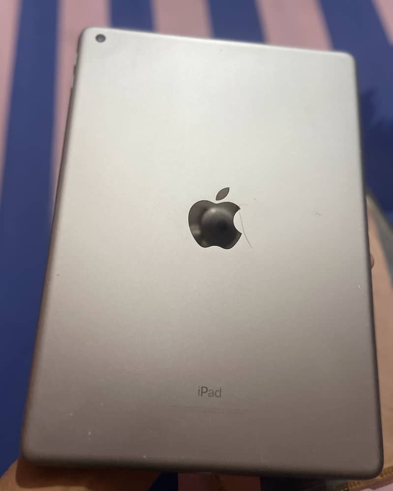 iPad 6th Generation 1