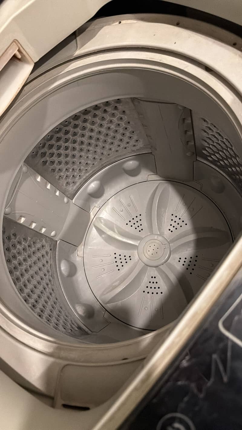 Dawlance automatic washing machine 2