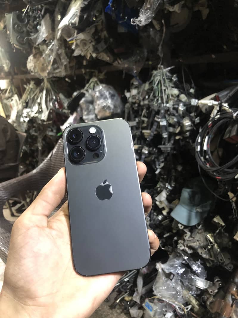 Apple iPhone 14 Pro 0