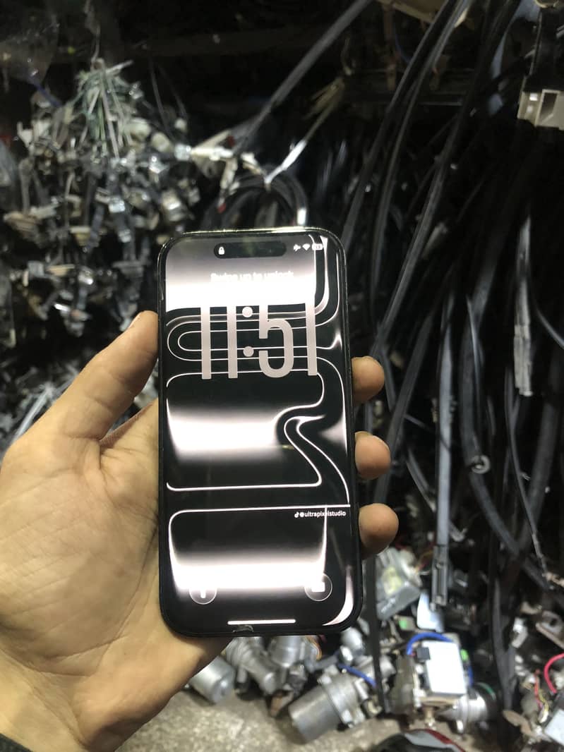 Apple iPhone 14 Pro 1