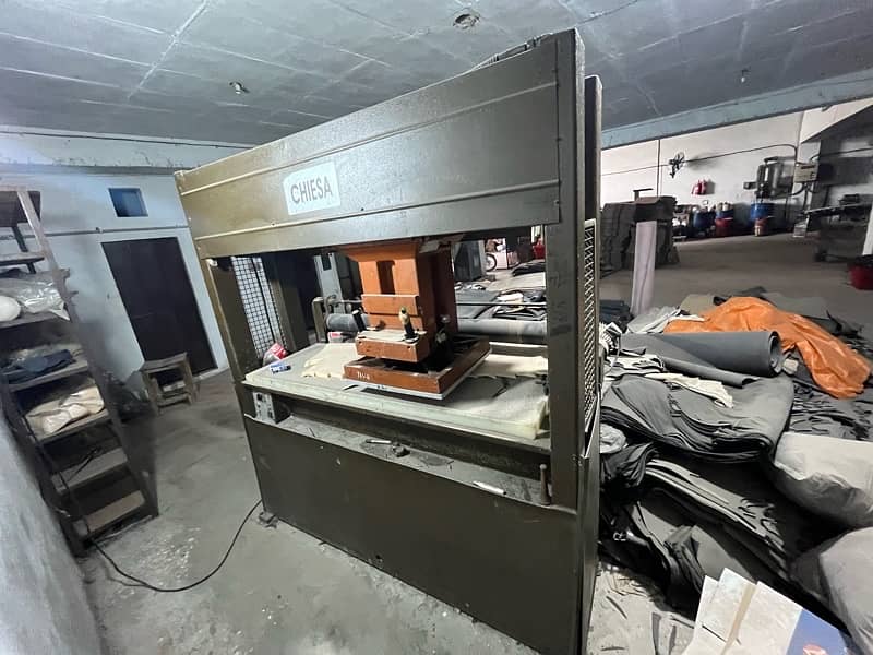 press cutting machine 1