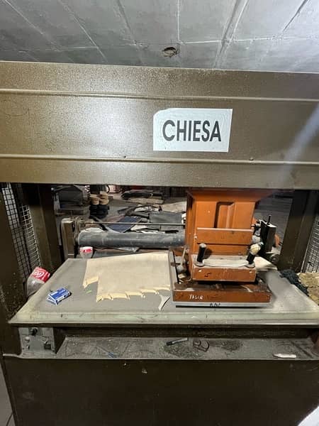 press cutting machine 3