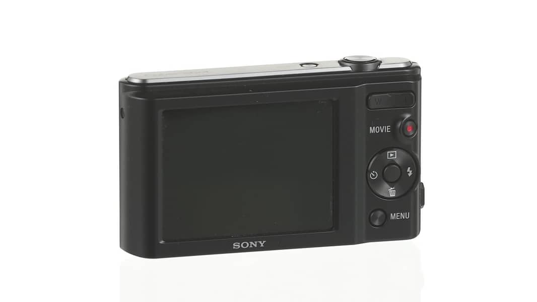 DSC-W800 0