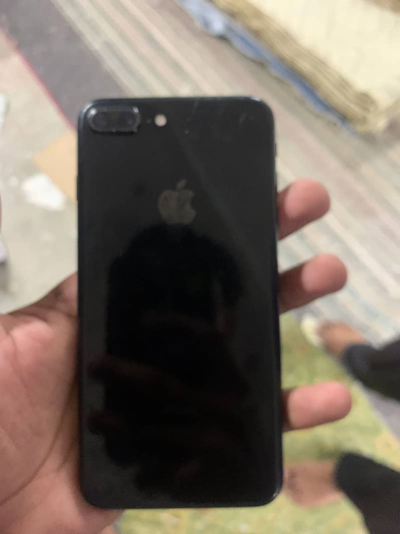 Apple iPhone 7 Plus 0