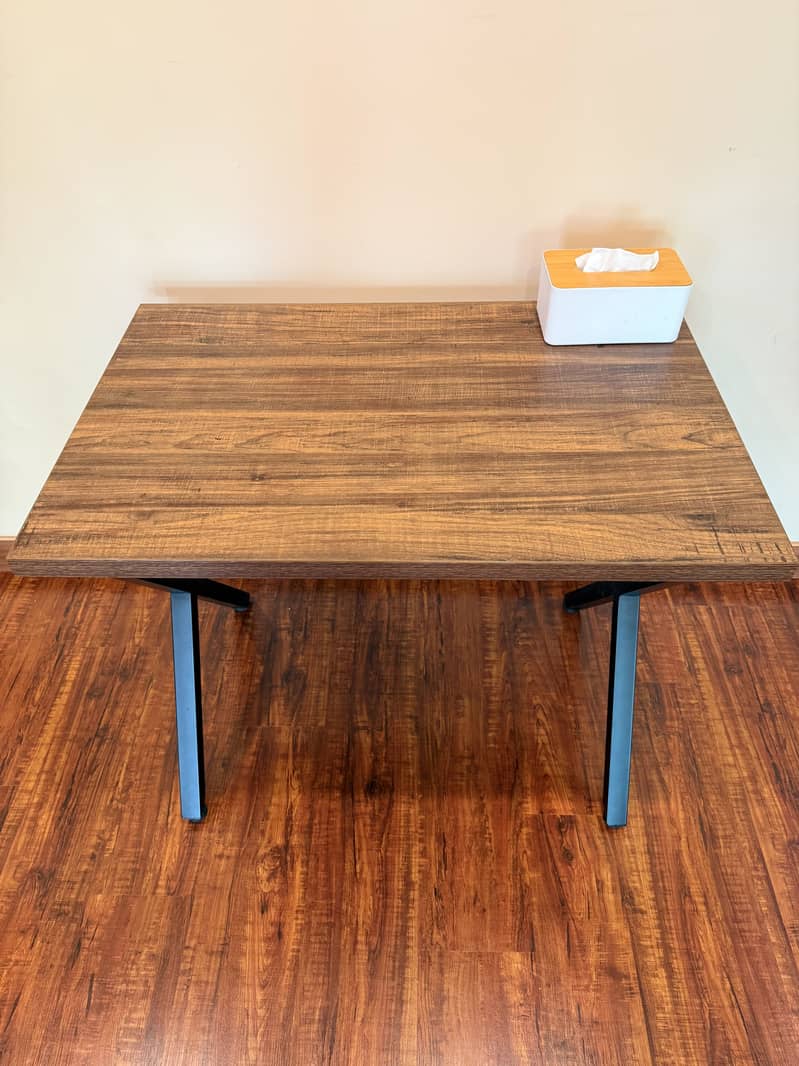 Simple Work Table 1
