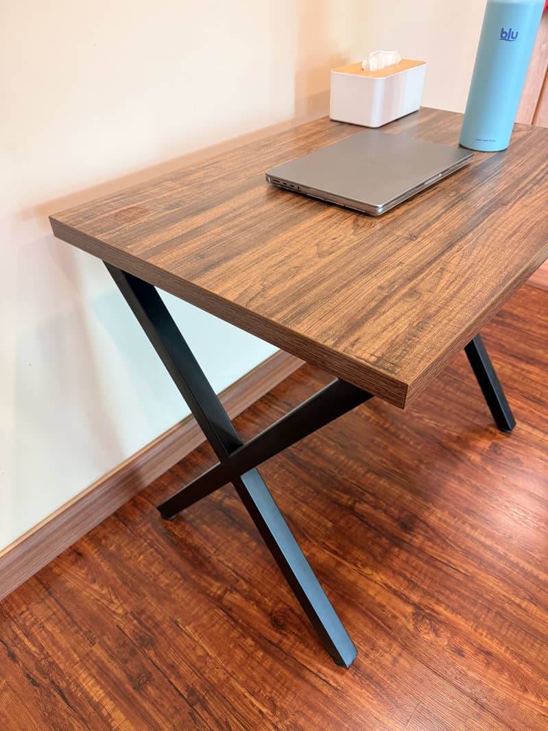 Simple Work Table 2