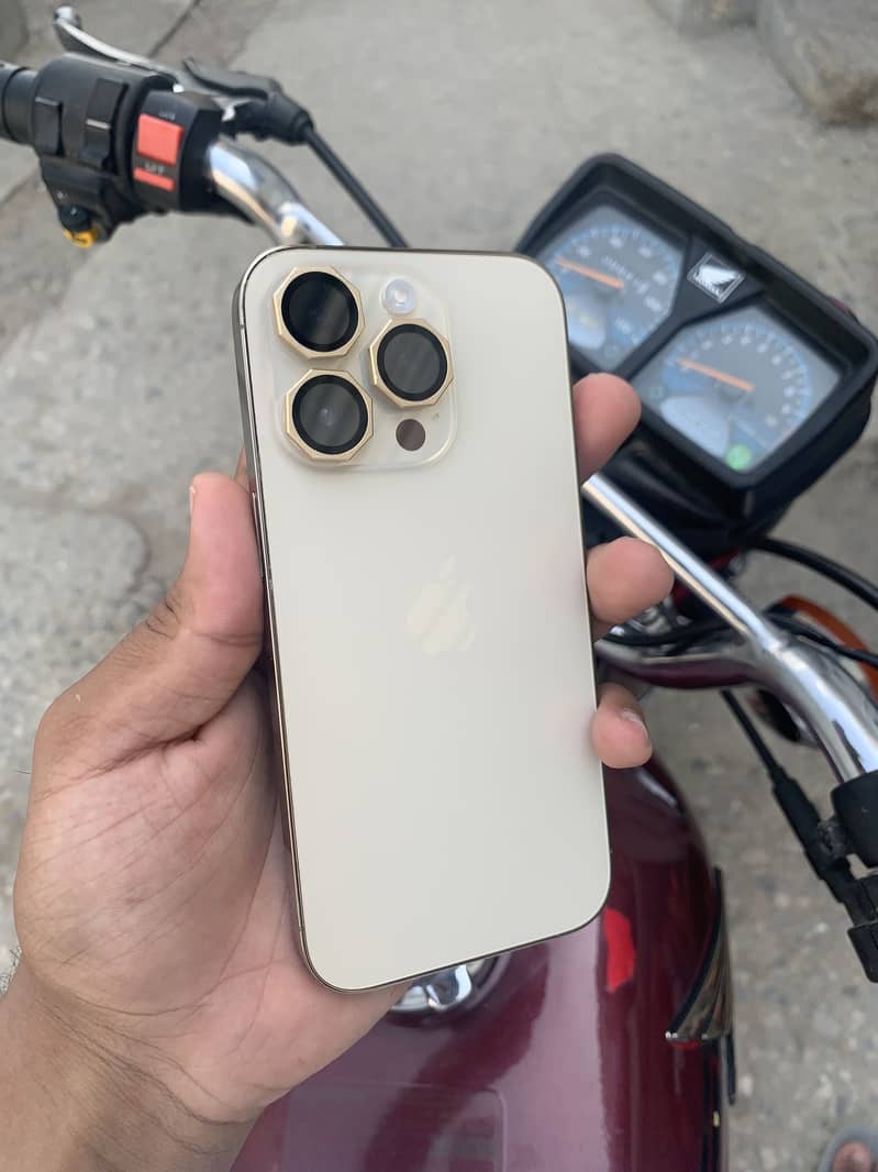 Apple iPhone 14 Pro 6