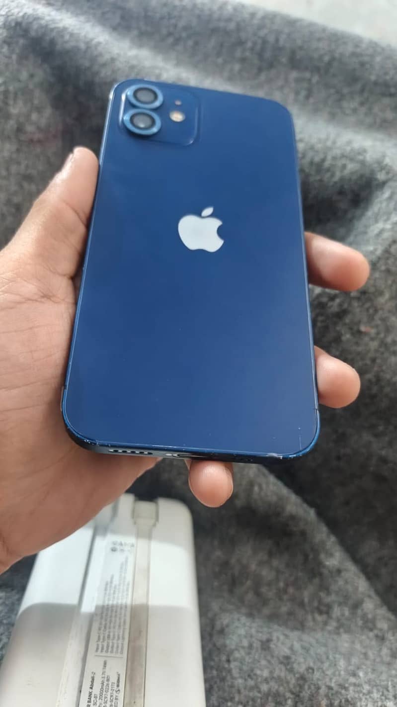 Apple iPhone 12 2