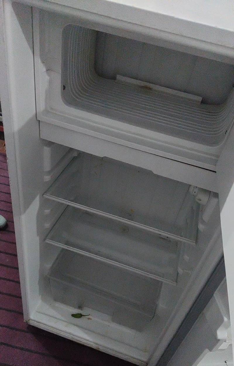 Dawlance refrigerator 3