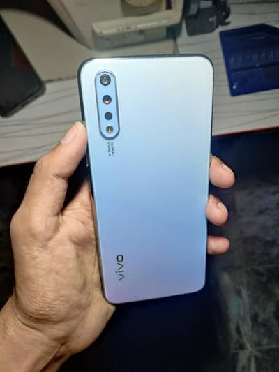 Vivo S1