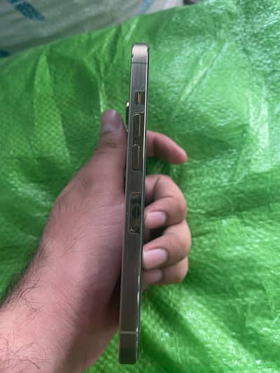 Apple iPhone 13 Pro