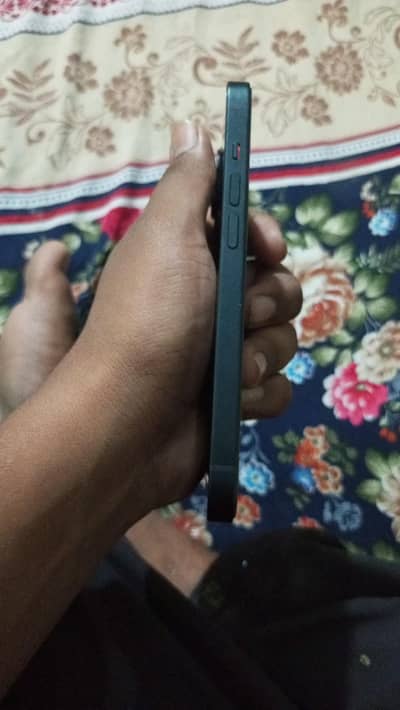 Apple iPhone 14