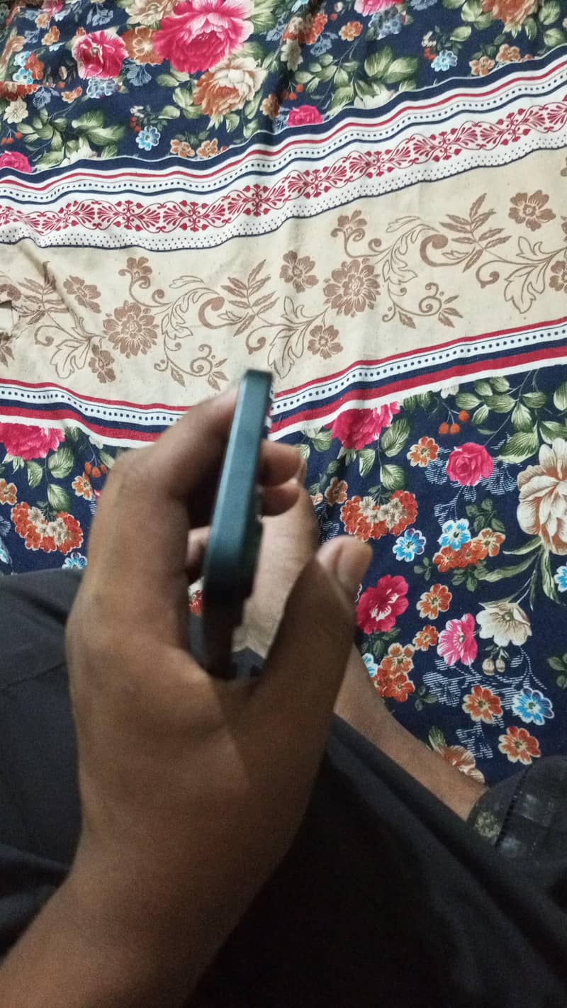 Apple iPhone 14 1