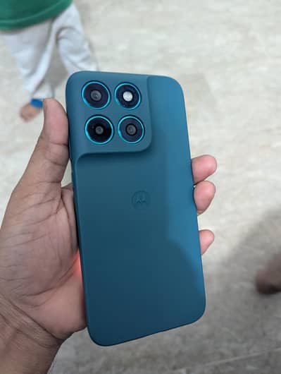 Moto G77 New 90000/- only (need cash).