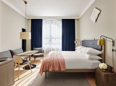 Family Rooms and Apartments for Short Time or Daily Basis Guest House Hotel Rooms