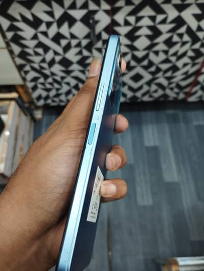 Infinix Note 12
