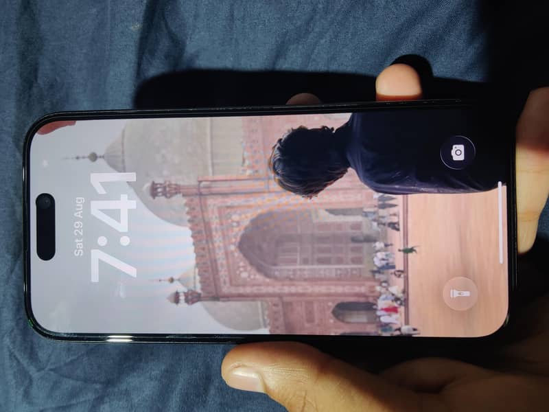 iPhone 15 5