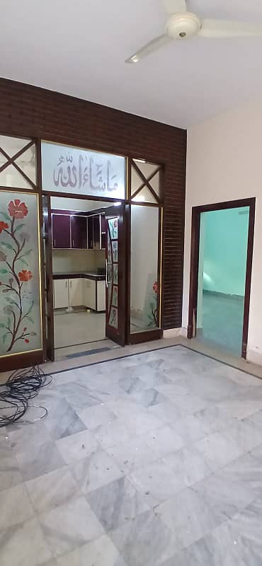 15 Marla Arr Parr Kothi Saeed colony No. 2 Gated community, 5 Bed, Double Kitchen Fully Tiled and Pather, Suitable For Multinational Company Office