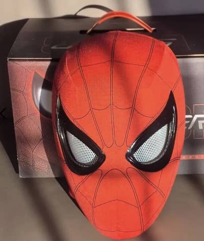Realistic Spiderman Mask With Box