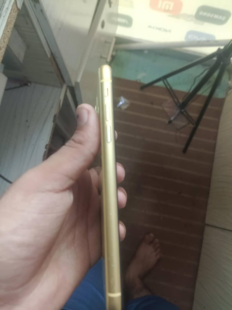 Apple iPhone 11 2