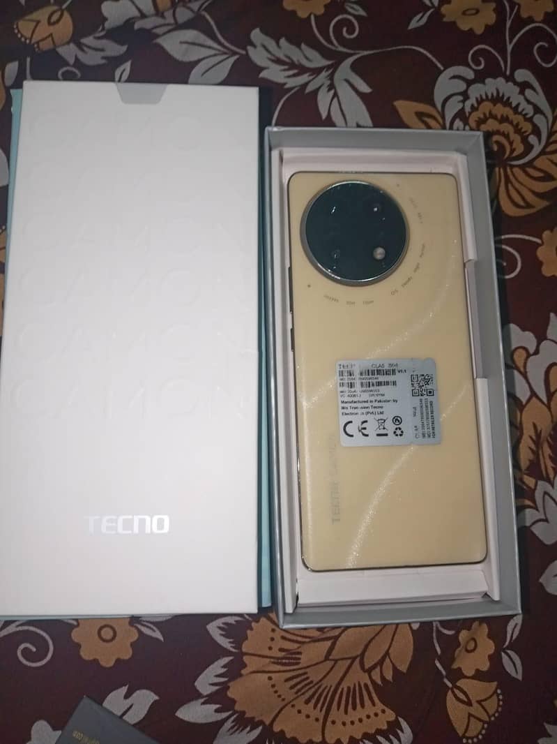 Tecno CAMON 30S 1