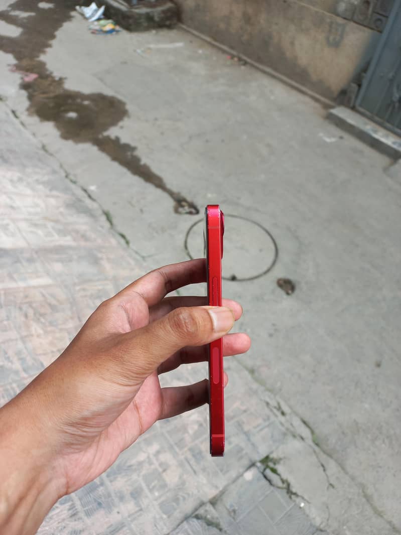 Apple iPhone 13 3