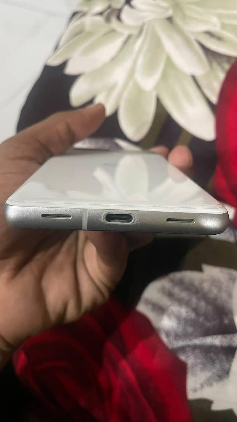 Google Pixel 7a 1