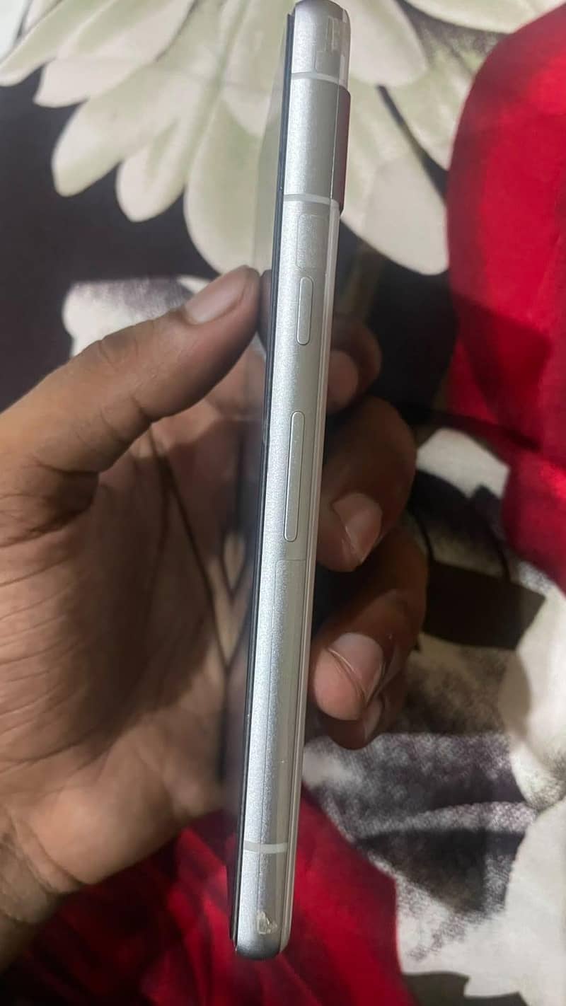 Google Pixel 7a 3