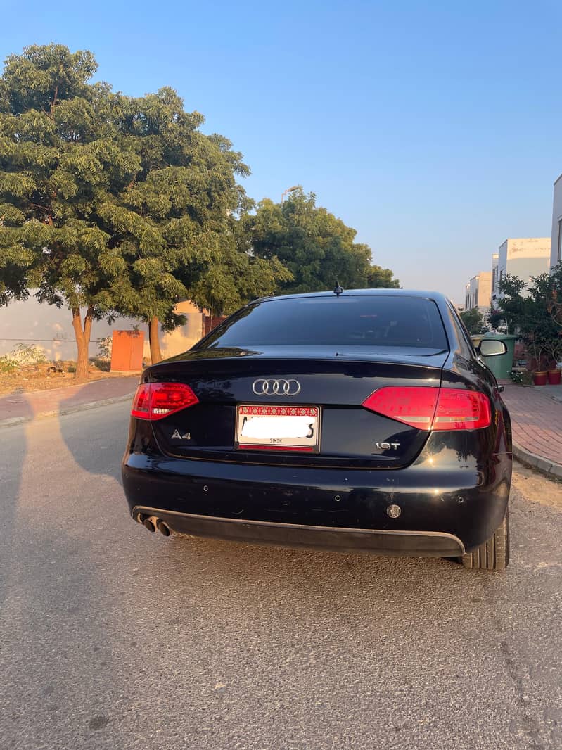 Audi A4 2011 5