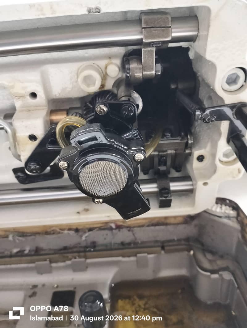 Rocket sewing machine original 4
