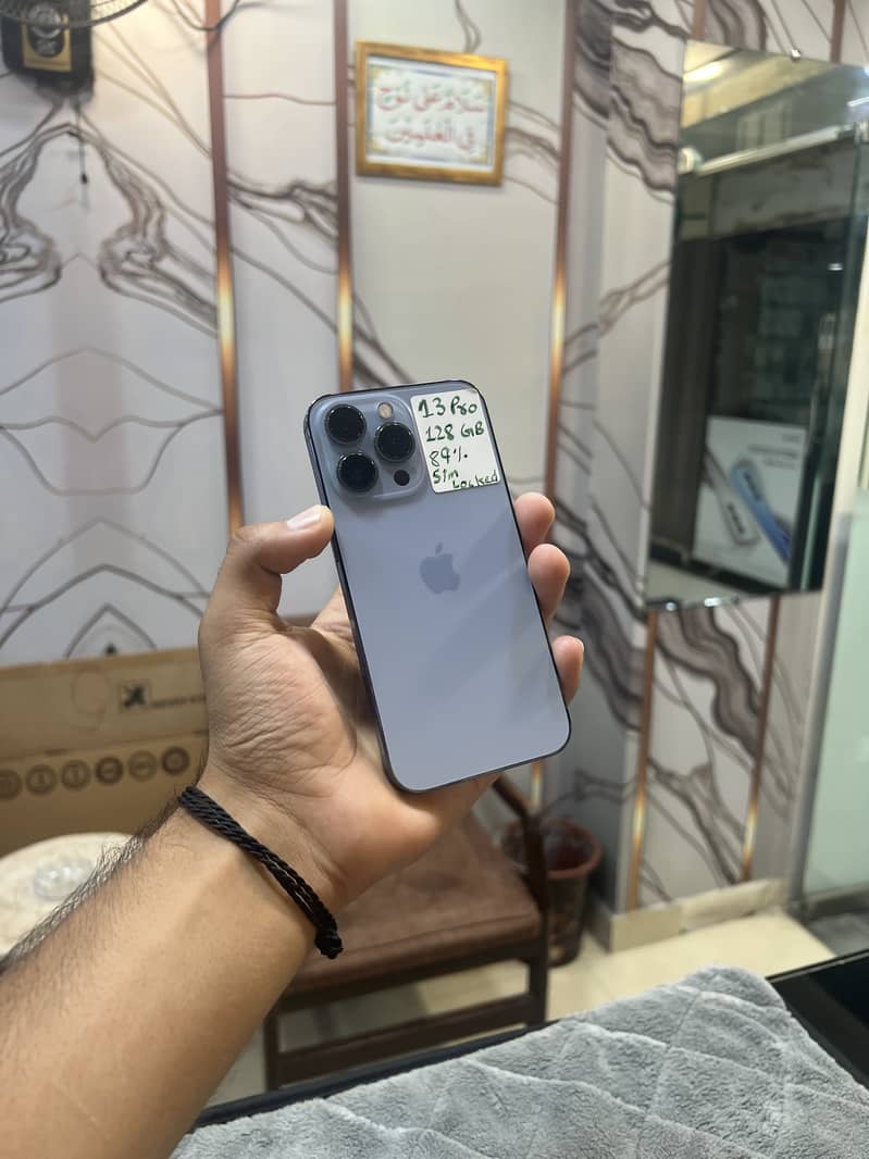 Apple iPhone 13 Pro 1