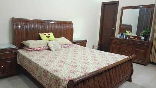 pure solid wooden bed