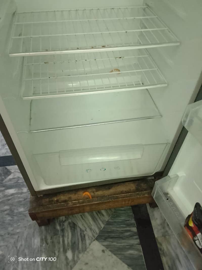 Haier Fridge 14