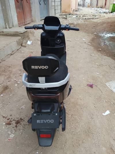 RevooA 12