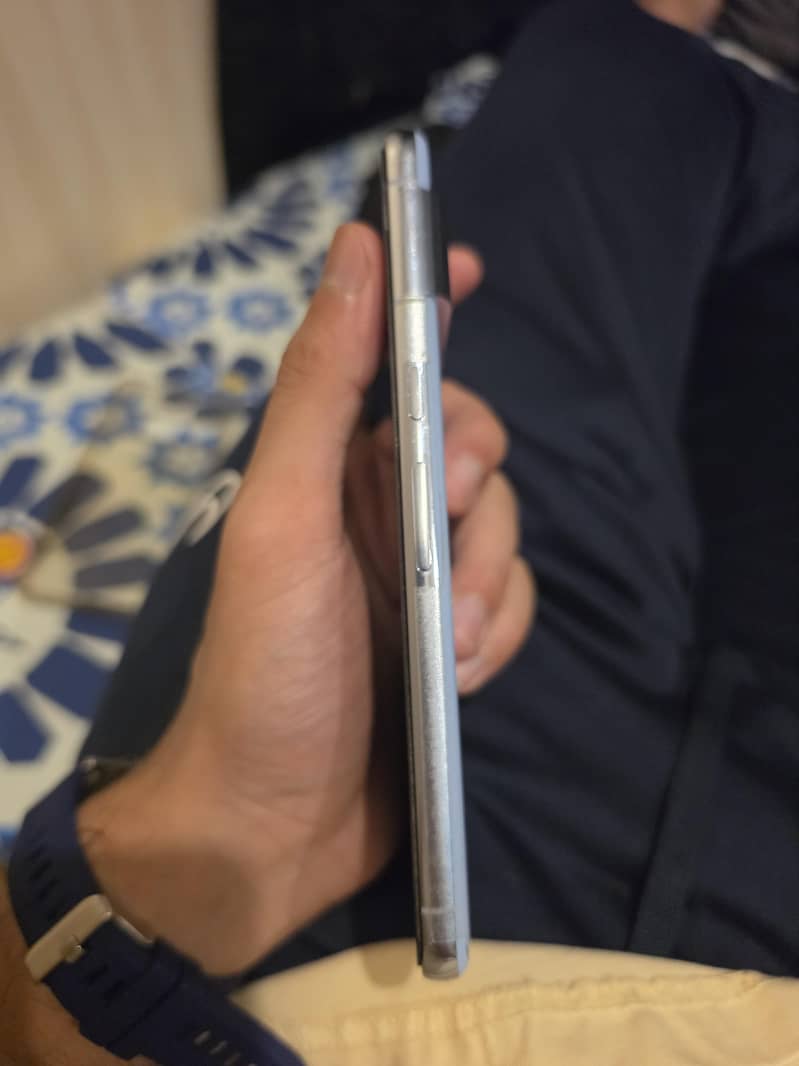 Google Pixel 8 Pro 2