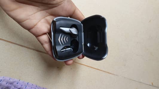 audionic battleburds 400 mh battery 45 hours play time