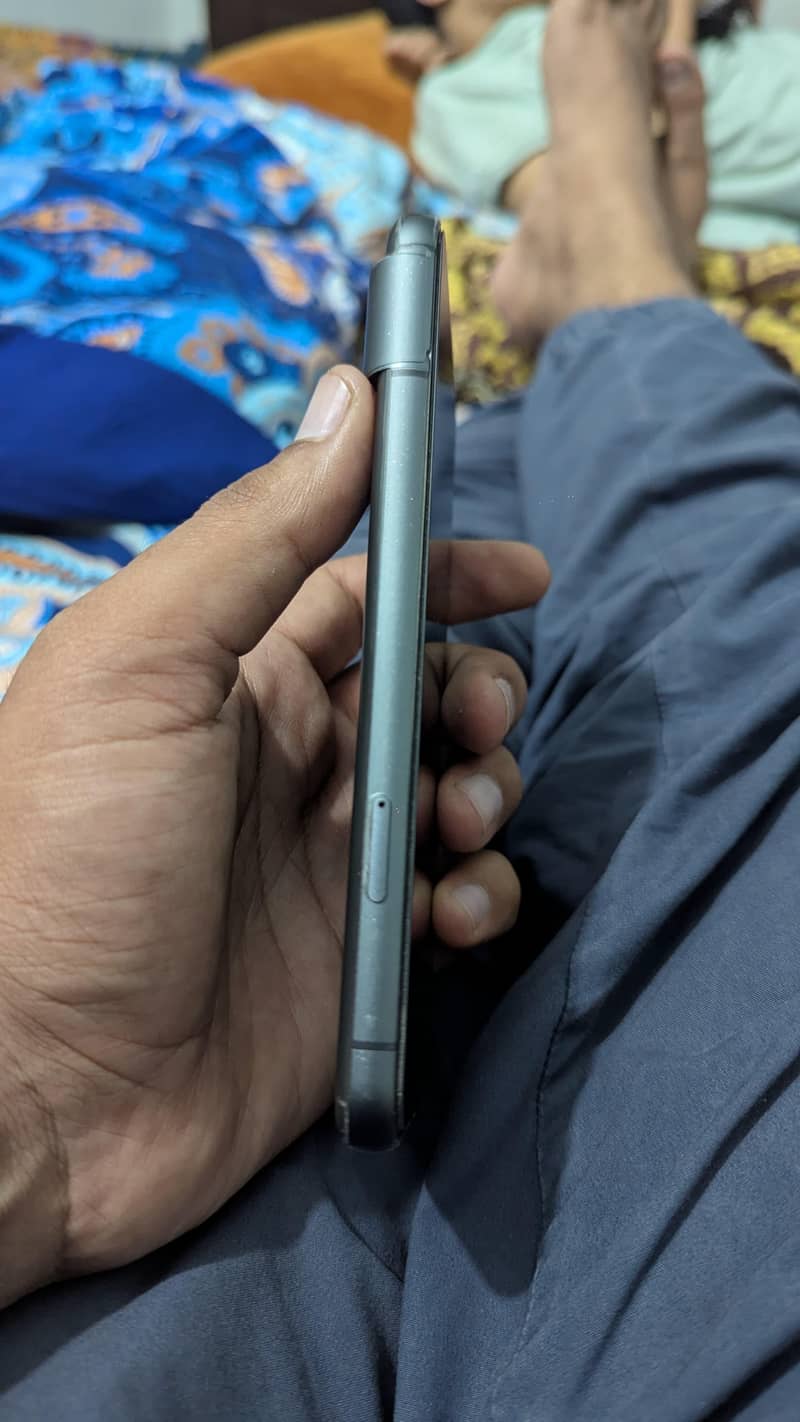 Google pixel 8 3