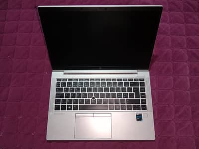HP Core i5 11th 8gb 512 NVME 840 G8