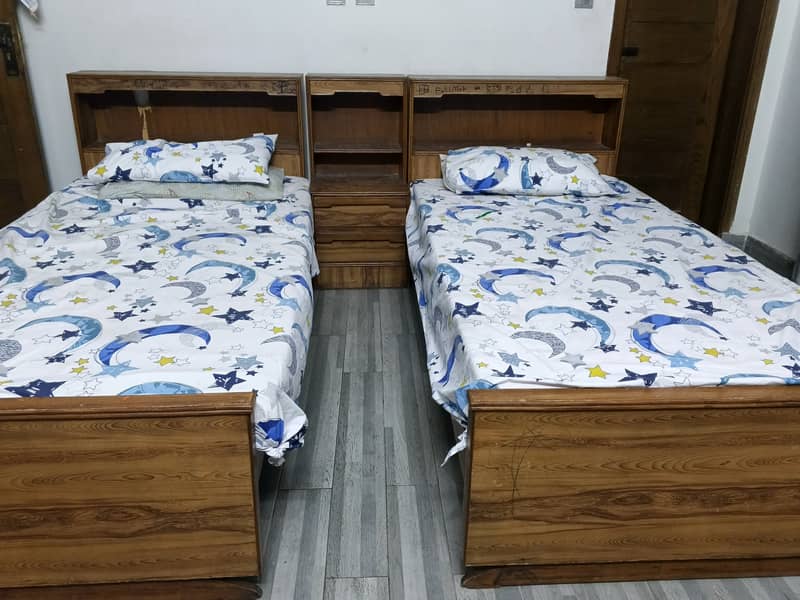 Single beds 0