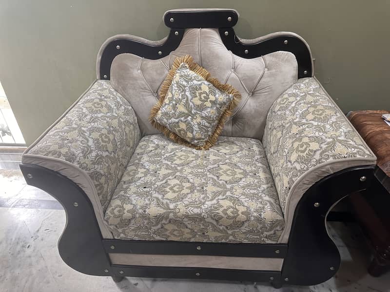 Sofa seet 4
