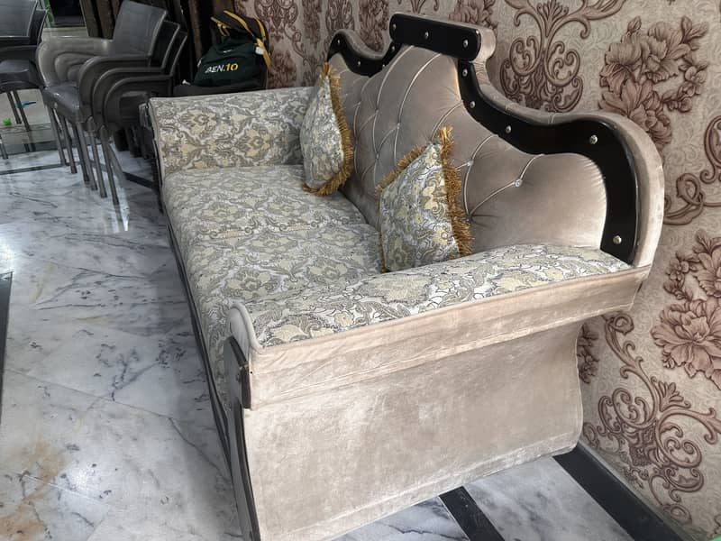 Sofa seet 6